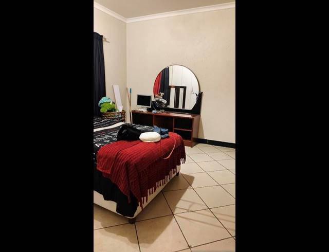 2 BEDROOM APARTMENT FOR SALE IN WATERVAL EAST